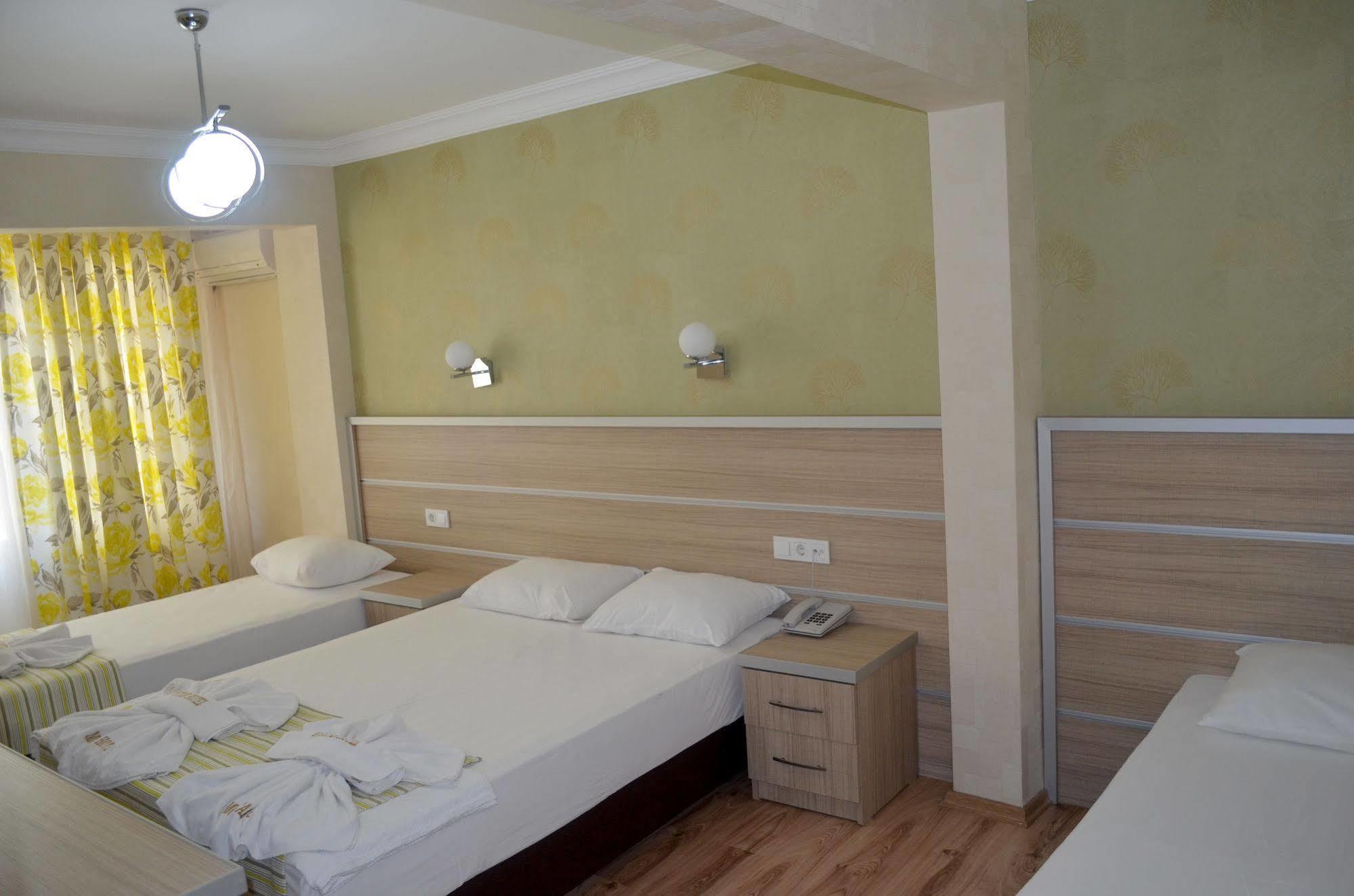 Mostar Hotel Айвалык Экстерьер фото